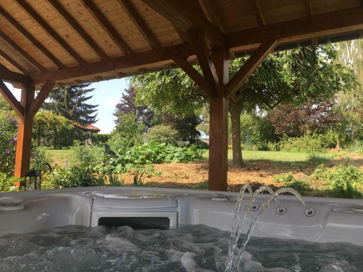 Gite De Solama Avec Spa Balleville Zewnętrze zdjęcie