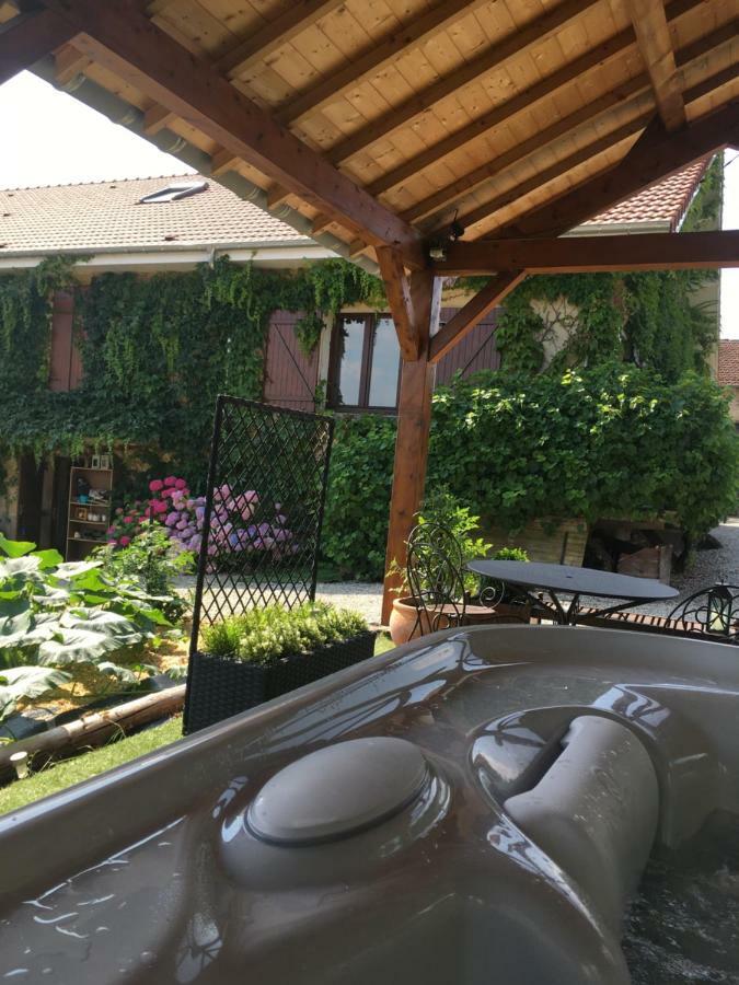 Gite De Solama Avec Spa Balleville Zewnętrze zdjęcie
